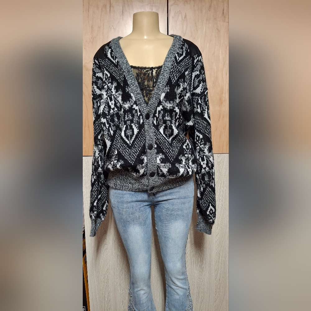 💋BERNABY VINTAGE Black and White Patterned Women's Sweater💋